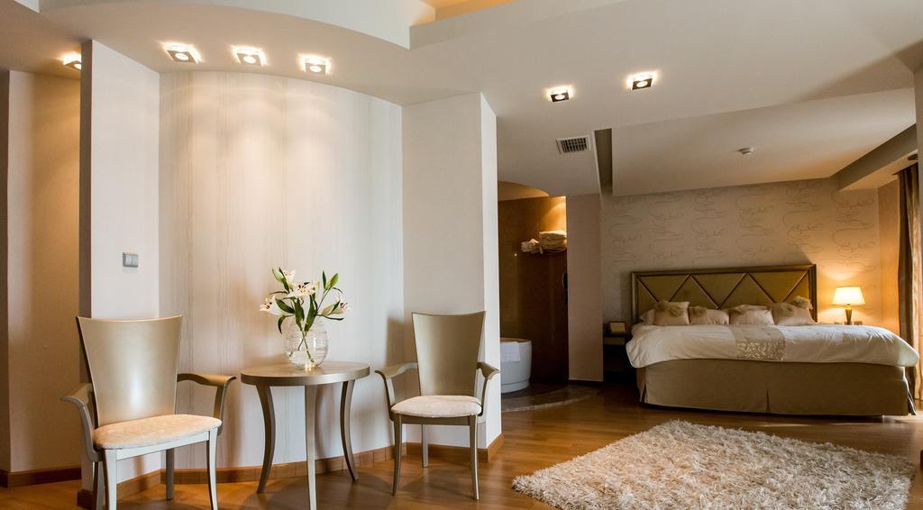 Elpida Resort & Spa Серес Екстериор снимка
